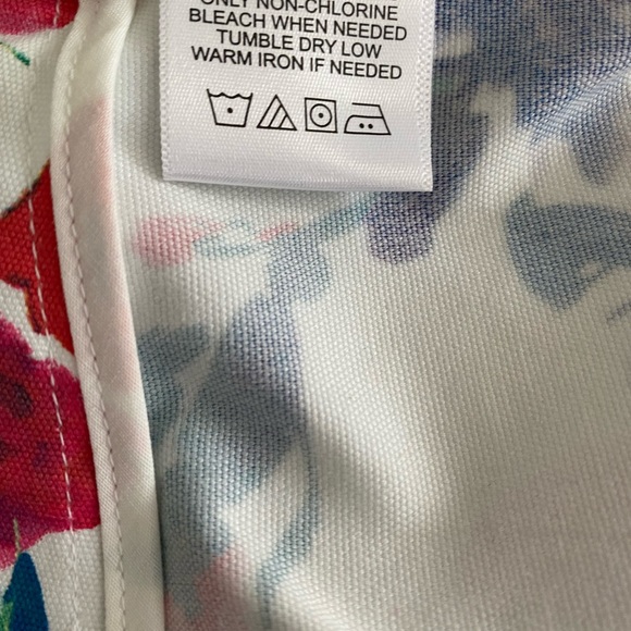 Foxcroft Multi color floral stretch skirt - Picture 7 of 7